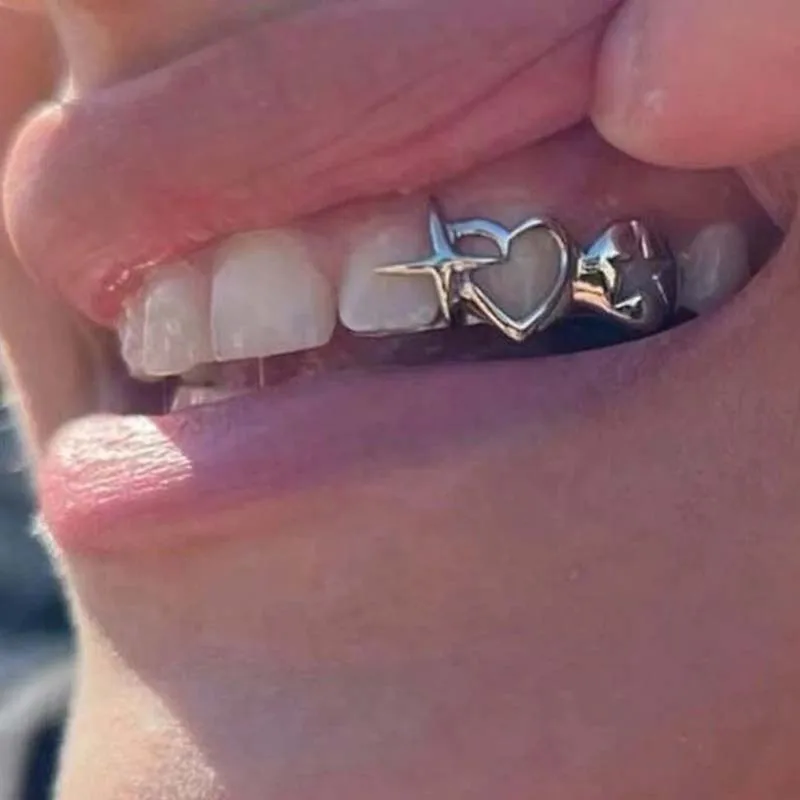 Men Accessories In Silver - Punk Hip Hop creux coeur dents