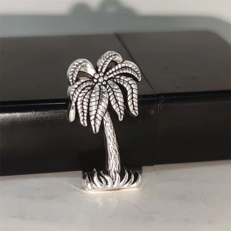 Men Accessories In Silver - Badge en alliage DIY créatif en